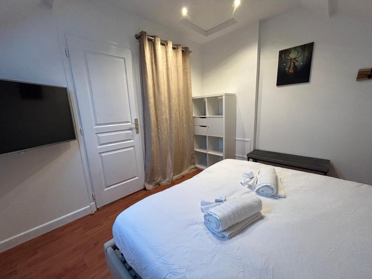 Rooftop - Cosy Flat Centre Senlis Apartment Senlis  Ngoại thất bức ảnh